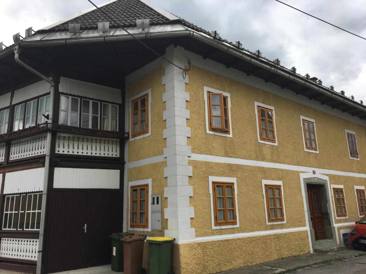 فيلا The 1882 Old House Vodnikova بوينج المظهر الخارجي الصورة