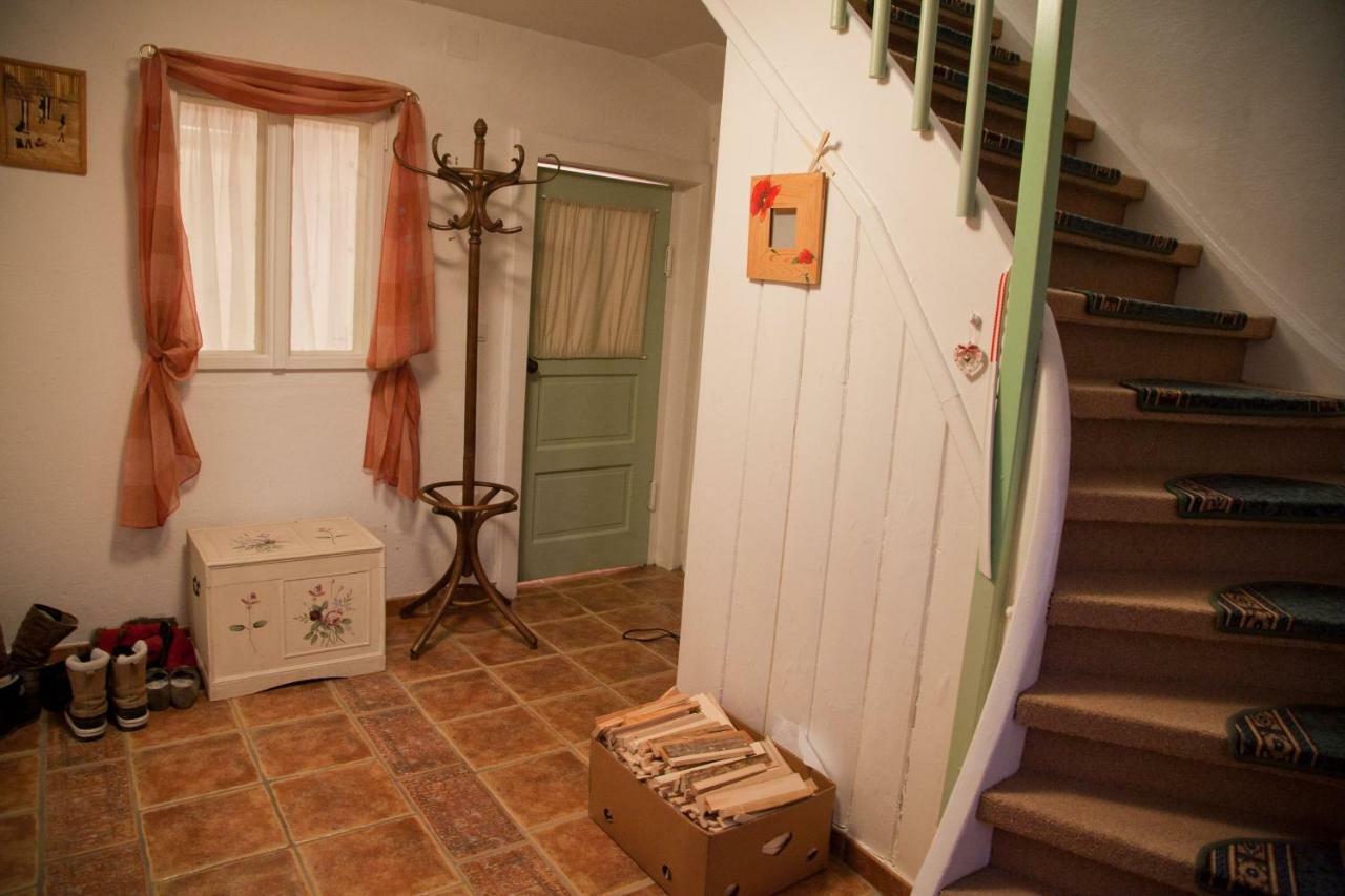 فيلا The 1882 Old House Vodnikova بوينج المظهر الخارجي الصورة