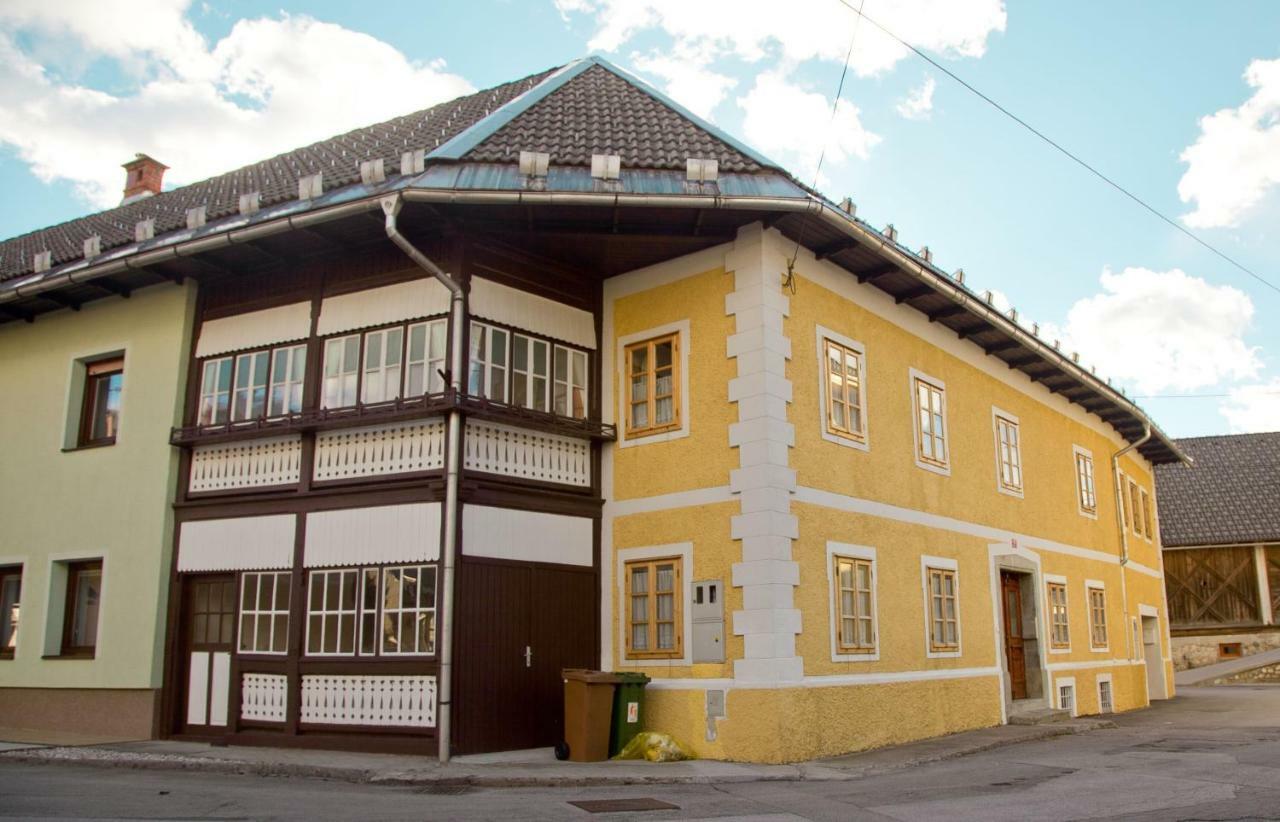 فيلا The 1882 Old House Vodnikova بوينج المظهر الخارجي الصورة